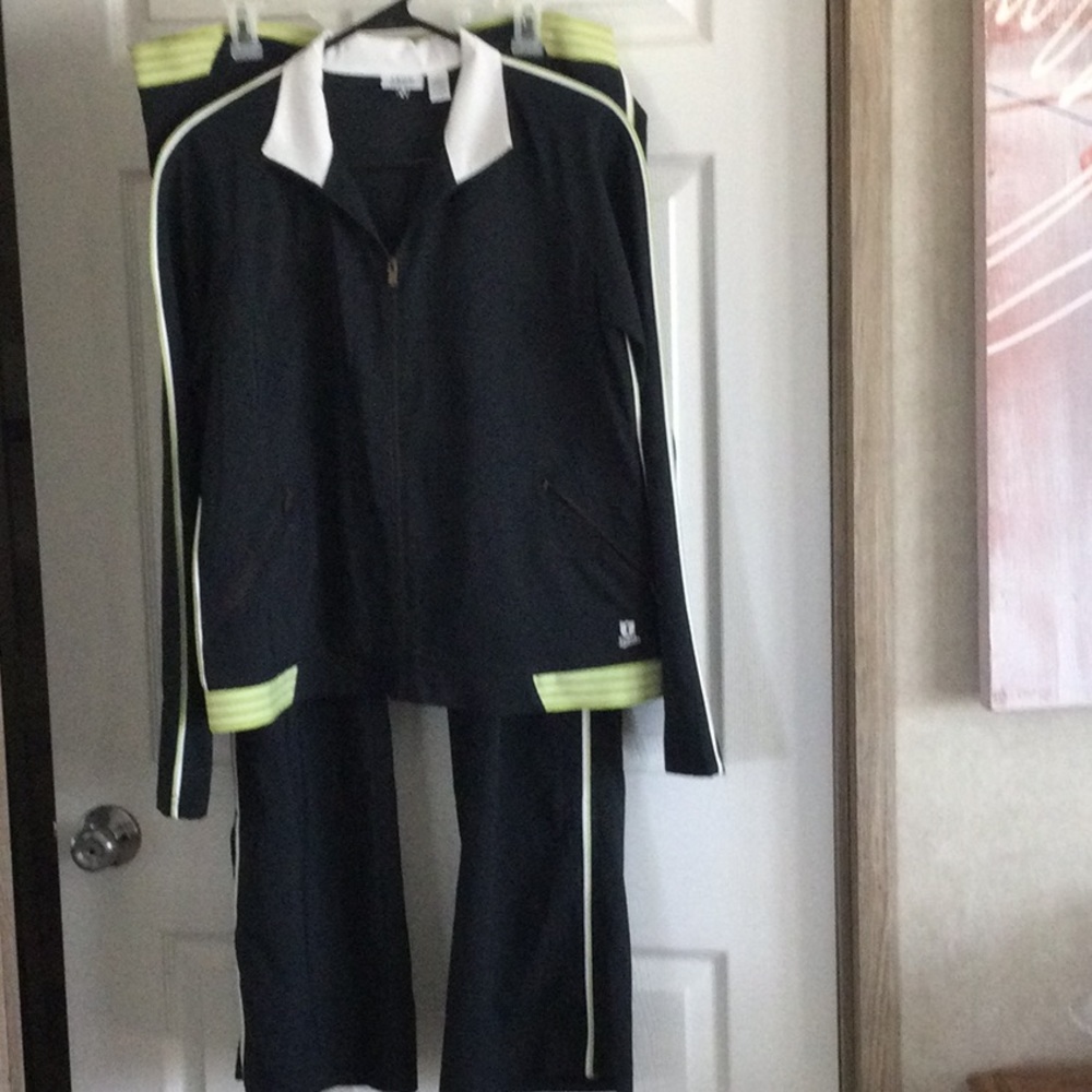 Izod Jogger soft and comfortable - Picture 1 of 10